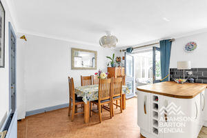 Photo 25- click for photo gallery